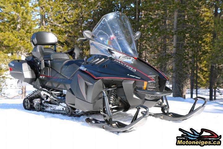 La Pantera 7000 XT Limited est une motoneige qui allie versatilité et confort. La Pantera 7000 XT Limited est une motoneige qui allie versatilité et confort.