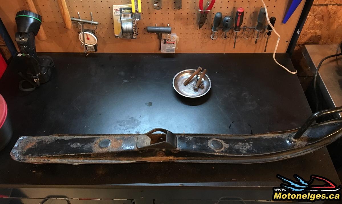 A Rebuild by Sledmagazine.com - Part 4 : 2 small skis, a lot of welding and a little powdercoat! -snowmobiles - snowmobilers A Rebuild by Sledmagazine.com - Part 4 : 2 small skis, a lot of welding and a little powdercoat! -snowmobiles - snowmobilers
