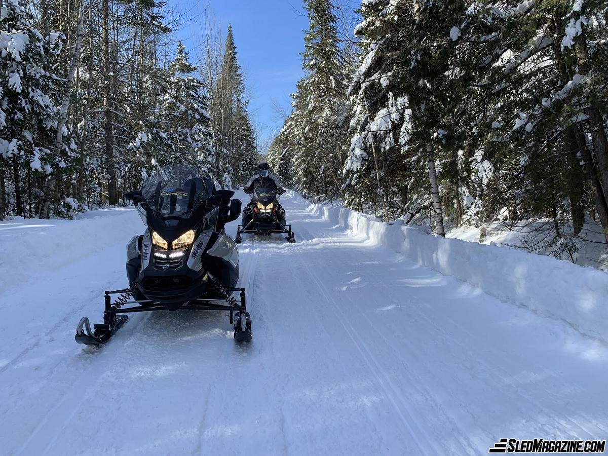 Testing the LED Light Kit - snowmobiles - snowmobilers Testing the LED Light Kit - snowmobiles - snowmobilers