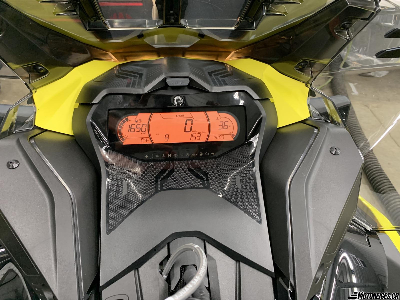 bilan d'essai de la motoneige Ski-Doo Renegade X 900 ACE Turbo 2021 bilan d'essai de la motoneige Ski-Doo Renegade X 900 ACE Turbo 2021
