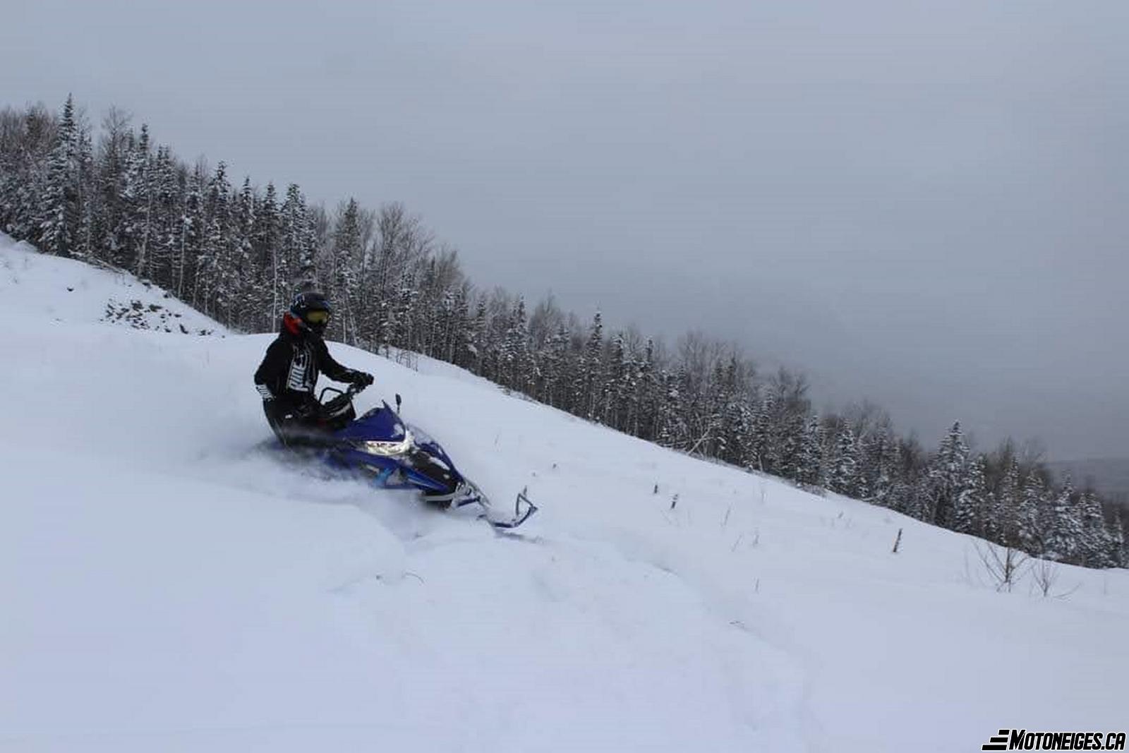 Bilan d'essai de la motoneige Yamaha Mountain Max 2021 Bilan d'essai de la motoneige Yamaha Mountain Max 2021